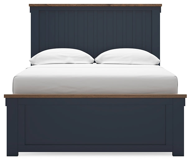 Landocken  Panel Bed